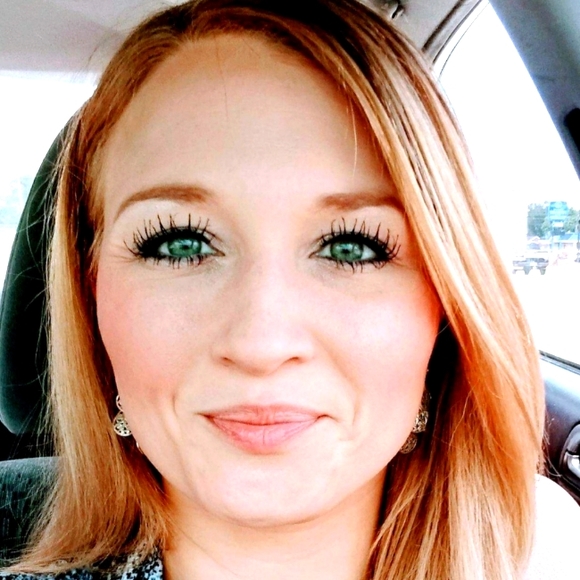 Meet your Posher, Rachel - Picture 1 of 1